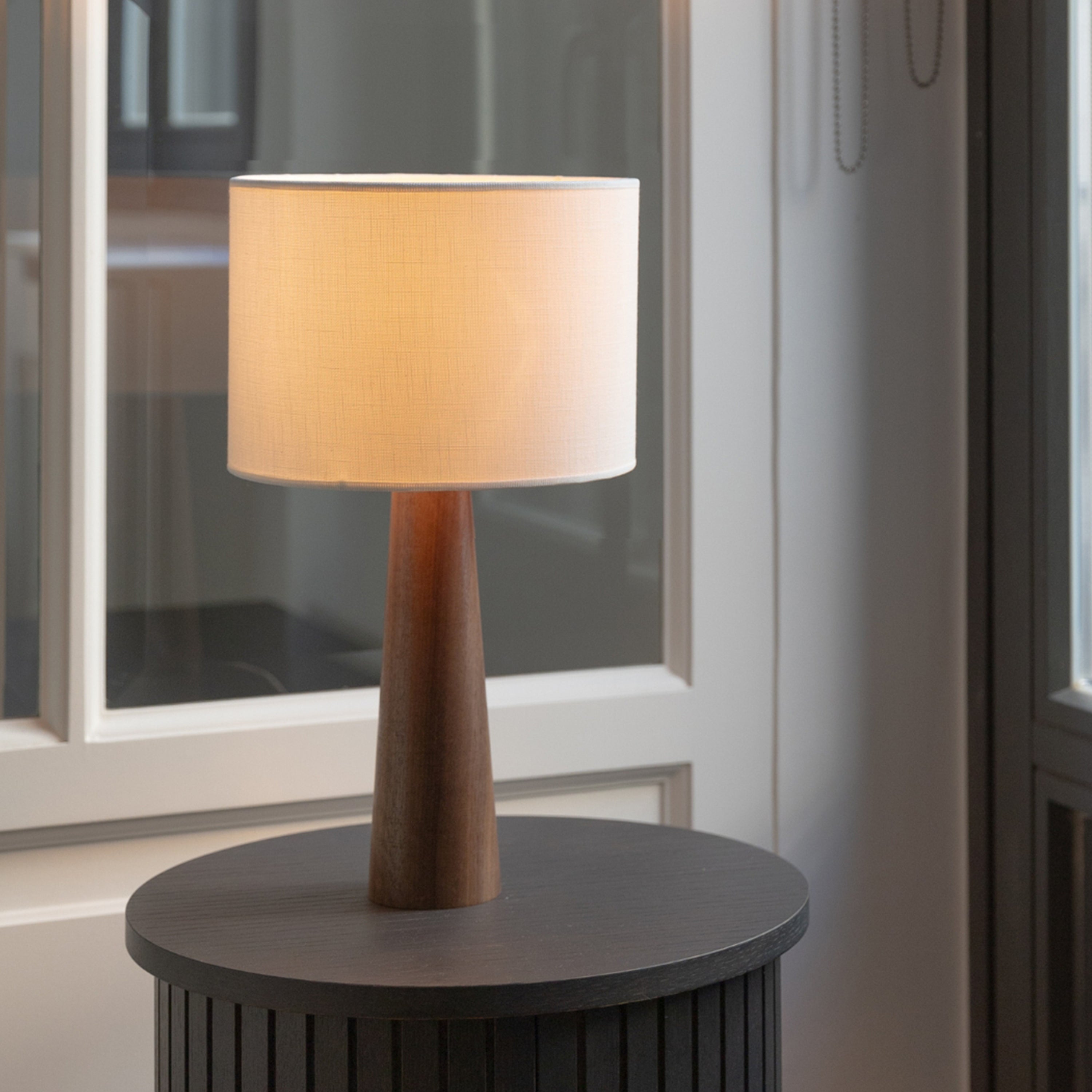 Bedside light, Bedroom light, Desk light, Bedside table lamp, Table light, Desk lamp, Tablelamp, Wood desk lamp, Bedside table lamp, Wooden tablelamp, Wooden lamp base, Handcrafted lamp
