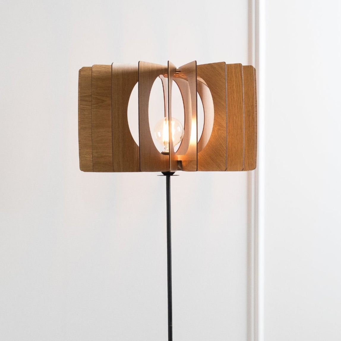 Scarlet floor lamp